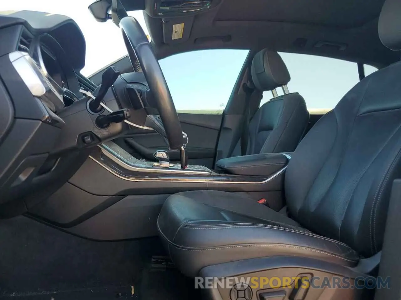7 Photograph of a damaged car WA1BVAF19KD016154 AUDI Q8 2019