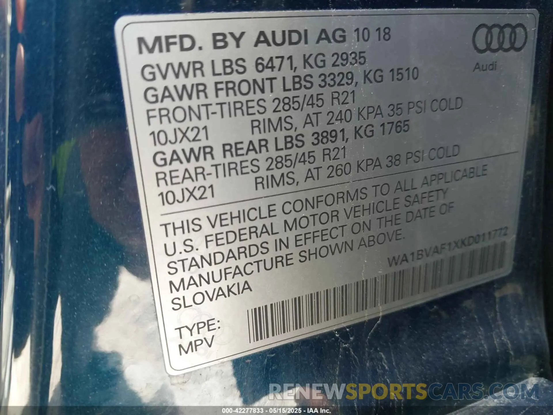9 Photograph of a damaged car WA1BVAF1XKD011772 AUDI Q8 2019
