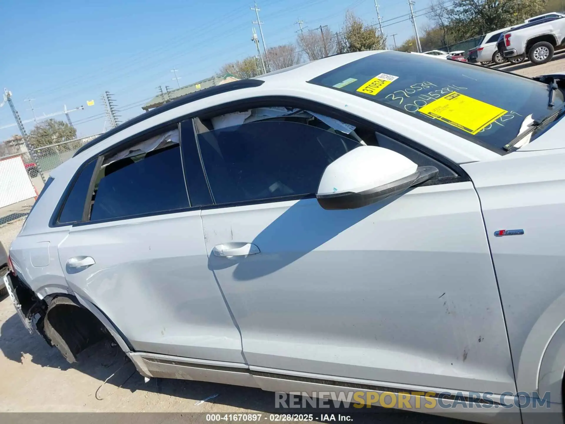 13 Photograph of a damaged car WA1EVAF10KD004259 AUDI Q8 2019
