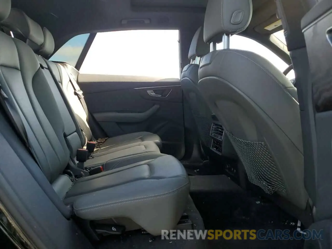 11 Photograph of a damaged car WA1EVAF12KD016865 AUDI Q8 2019
