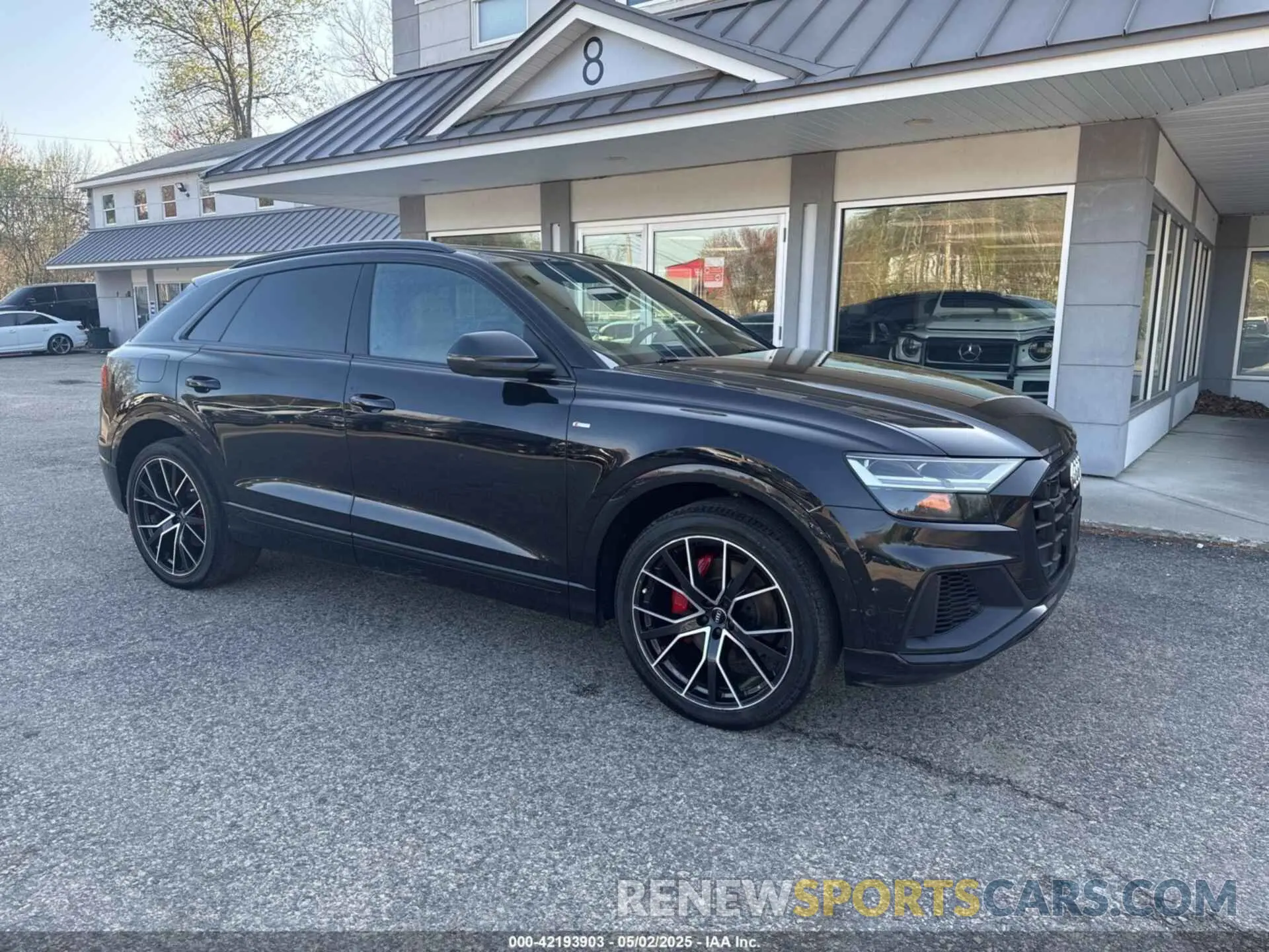1 Фотография поврежденного автомобиля WA1EVAF16KD031014 AUDI Q8 2019