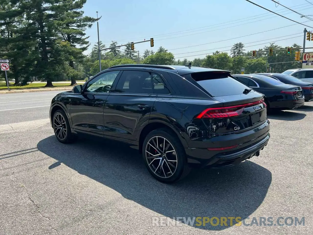 3 Photograph of a damaged car WA1EVAF16KD031952 AUDI Q8 2019