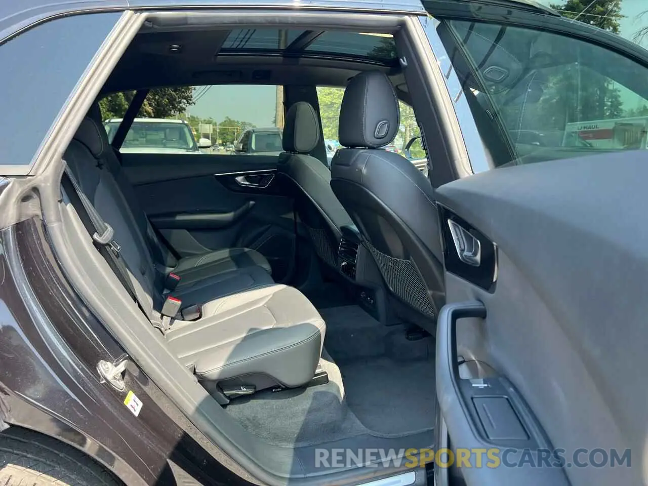 6 Photograph of a damaged car WA1EVAF16KD031952 AUDI Q8 2019