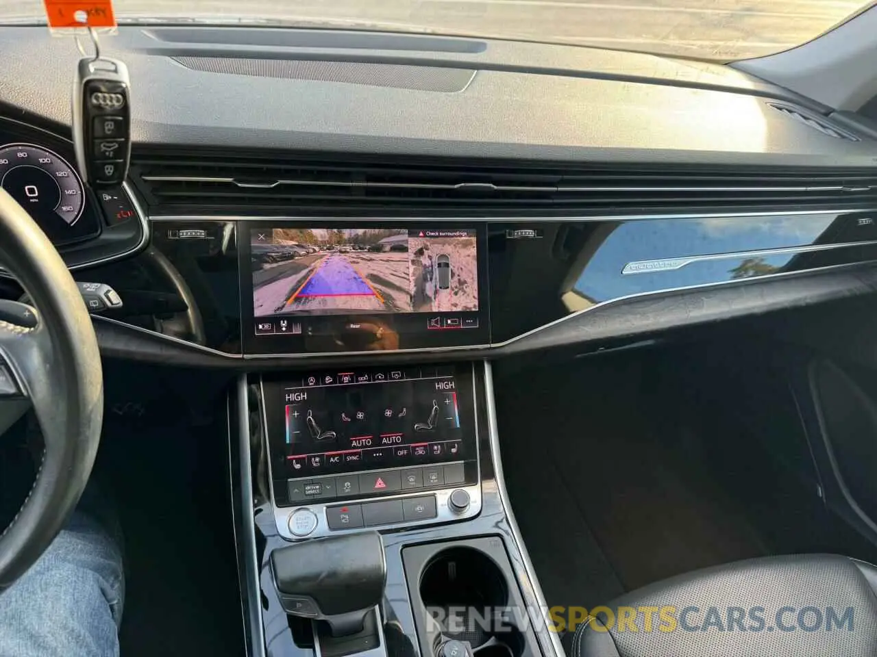 10 Фотография поврежденного автомобиля WA1EVAF18KD030026 AUDI Q8 2019