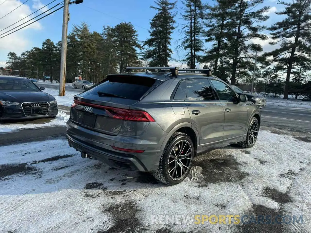 3 Фотография поврежденного автомобиля WA1EVAF18KD030026 AUDI Q8 2019