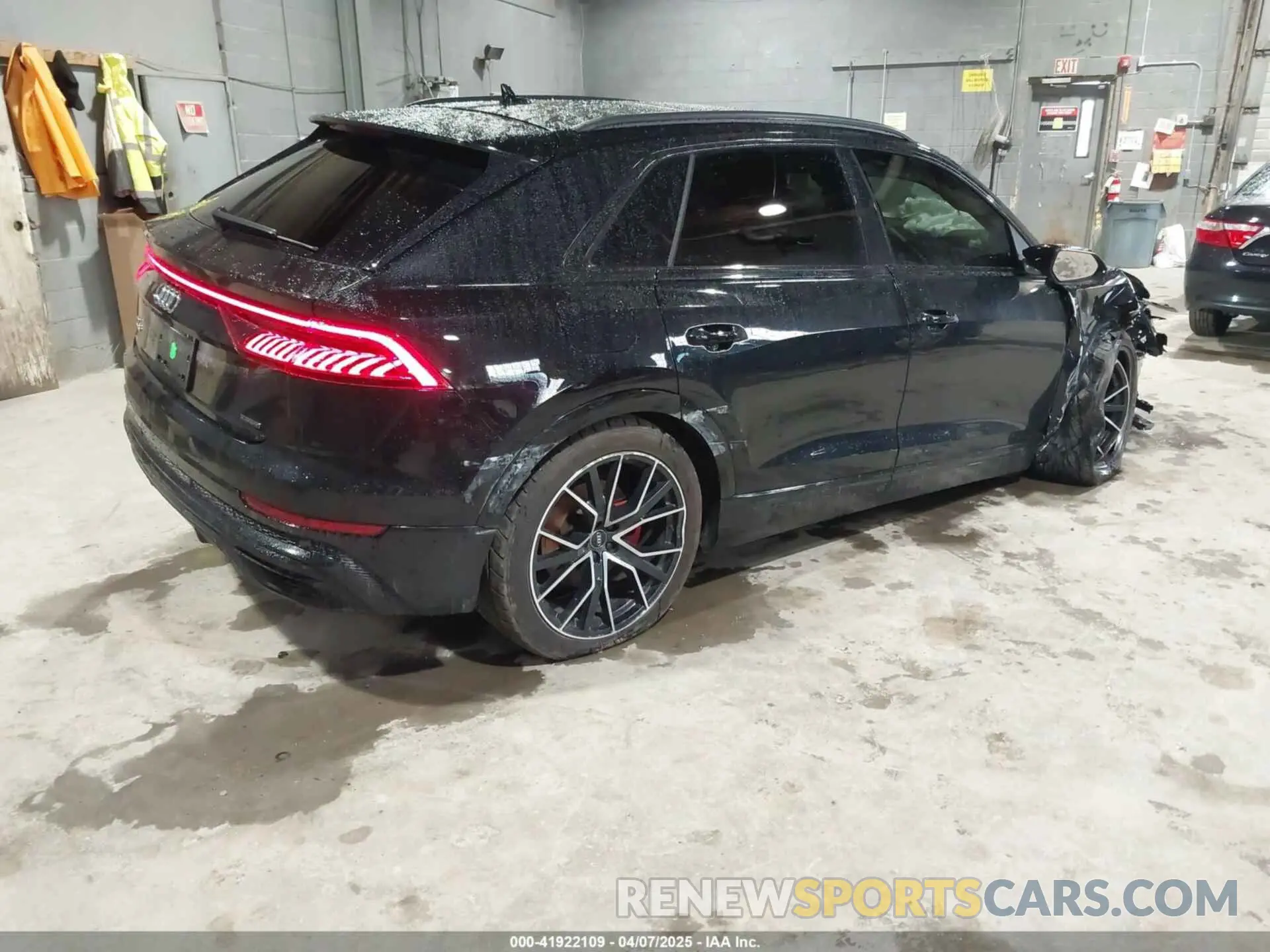4 Photograph of a damaged car WA1EVAF18KD037817 AUDI Q8 2019