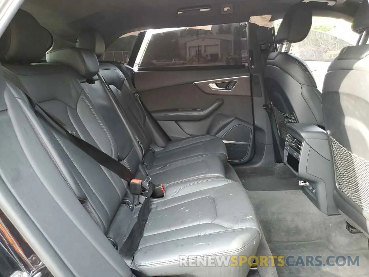 10 Photograph of a damaged car WA1FVAF12KD010469 AUDI Q8 2019