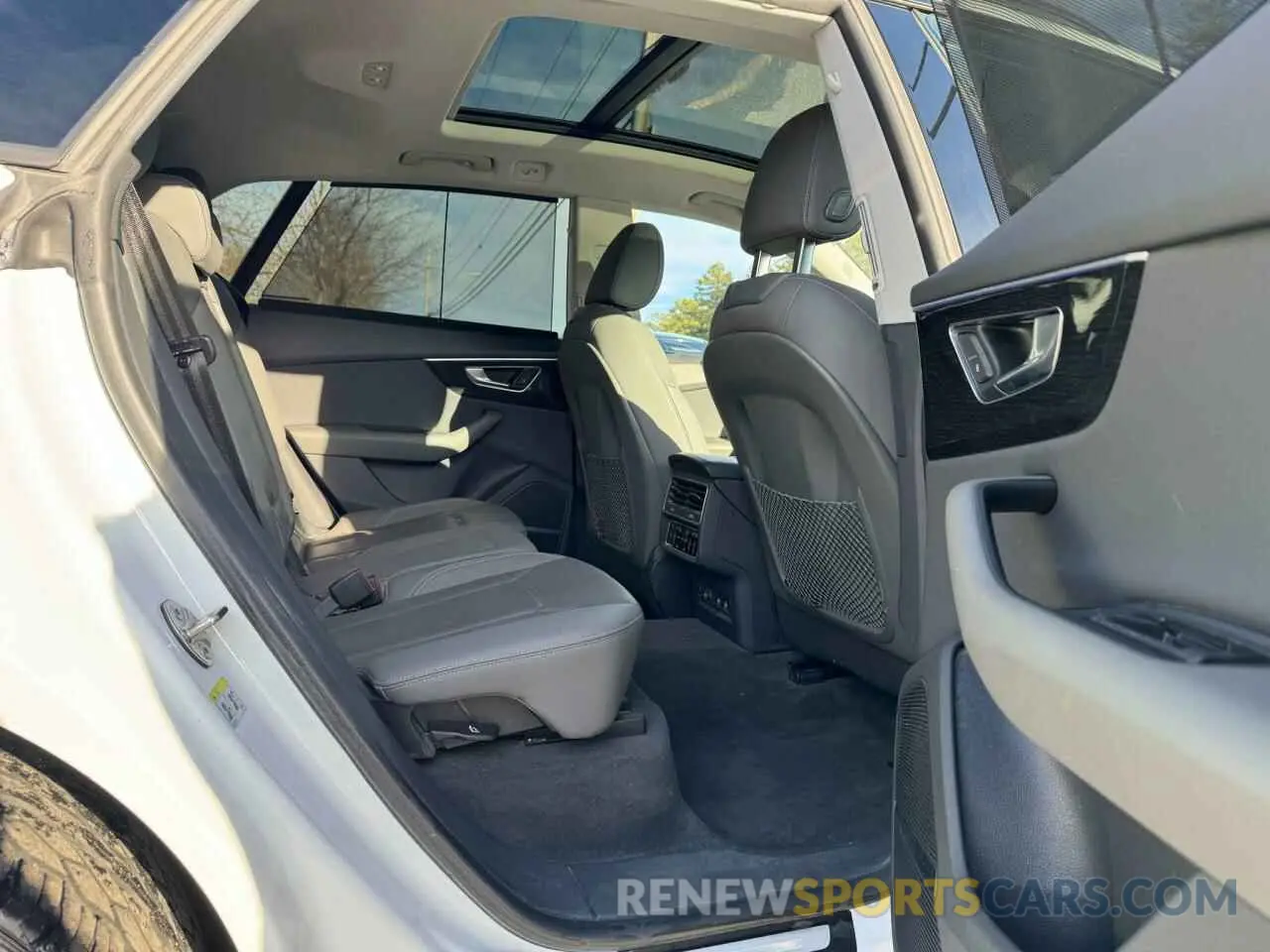 6 Фотография поврежденного автомобиля WA1FVAF16KD034323 AUDI Q8 2019