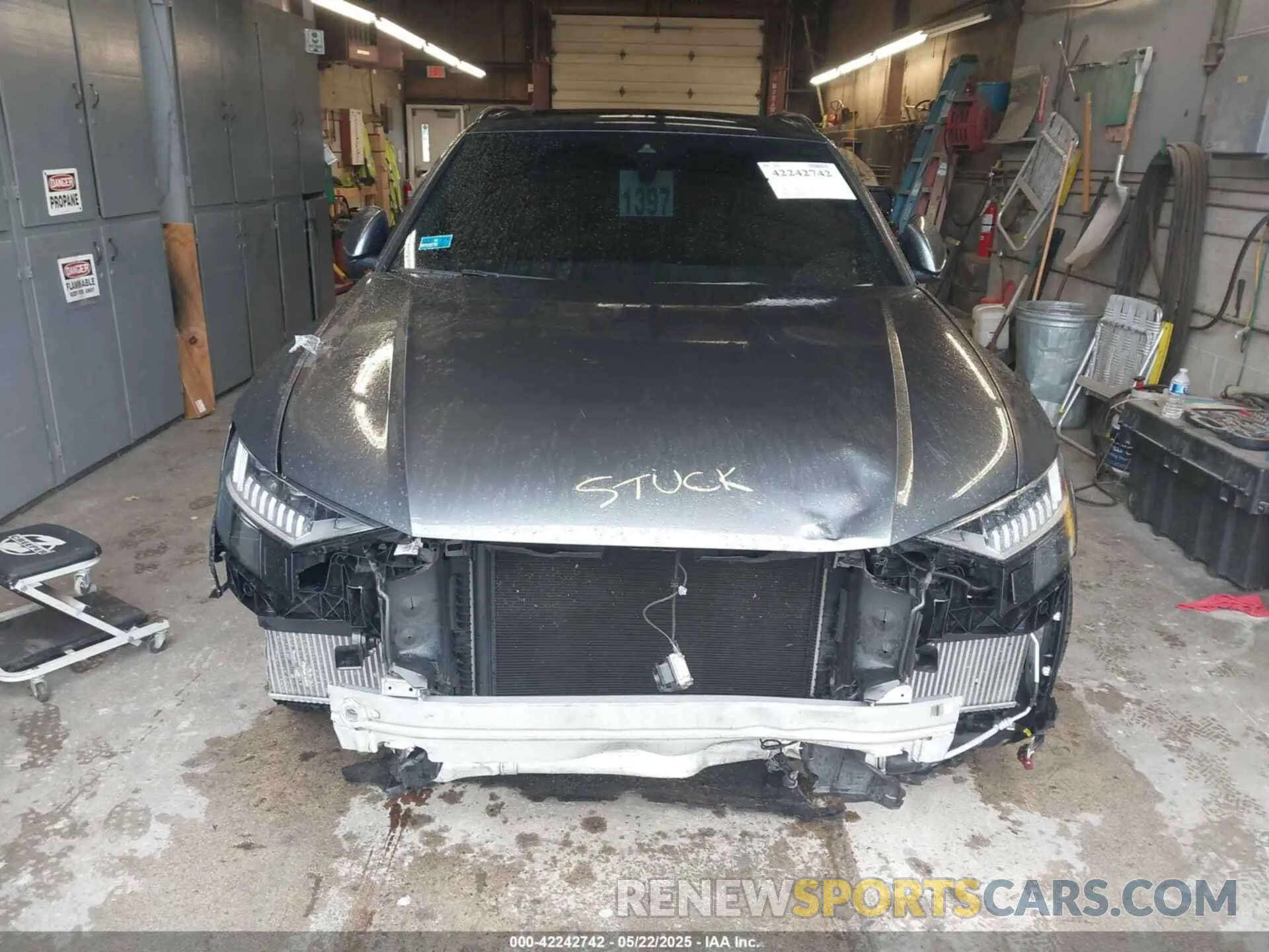11 Фотография поврежденного автомобиля WA1FVBF17KD025054 AUDI Q8 2019