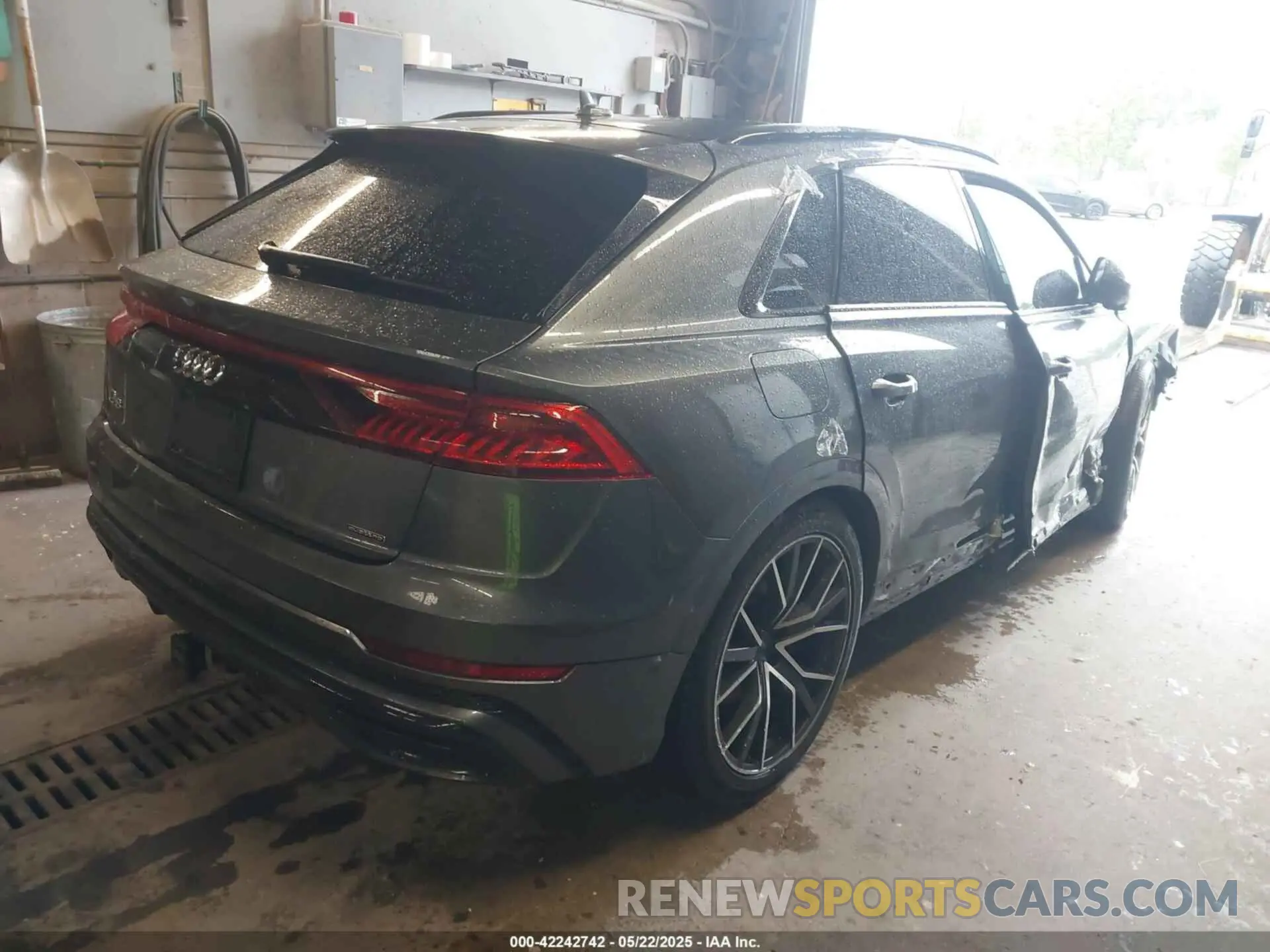 4 Фотография поврежденного автомобиля WA1FVBF17KD025054 AUDI Q8 2019