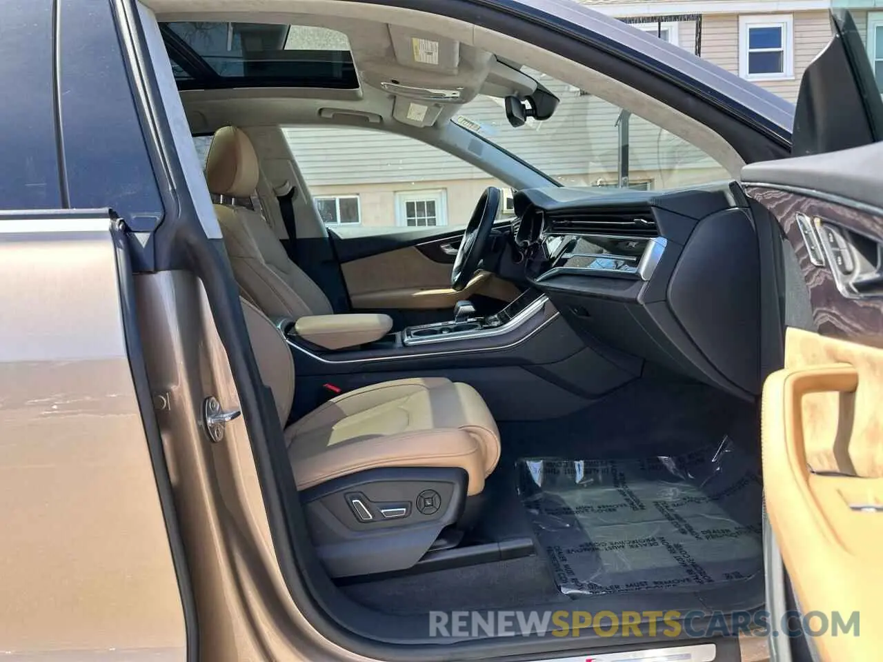 8 Photograph of a damaged car WA1FVBF18KD015892 AUDI Q8 2019