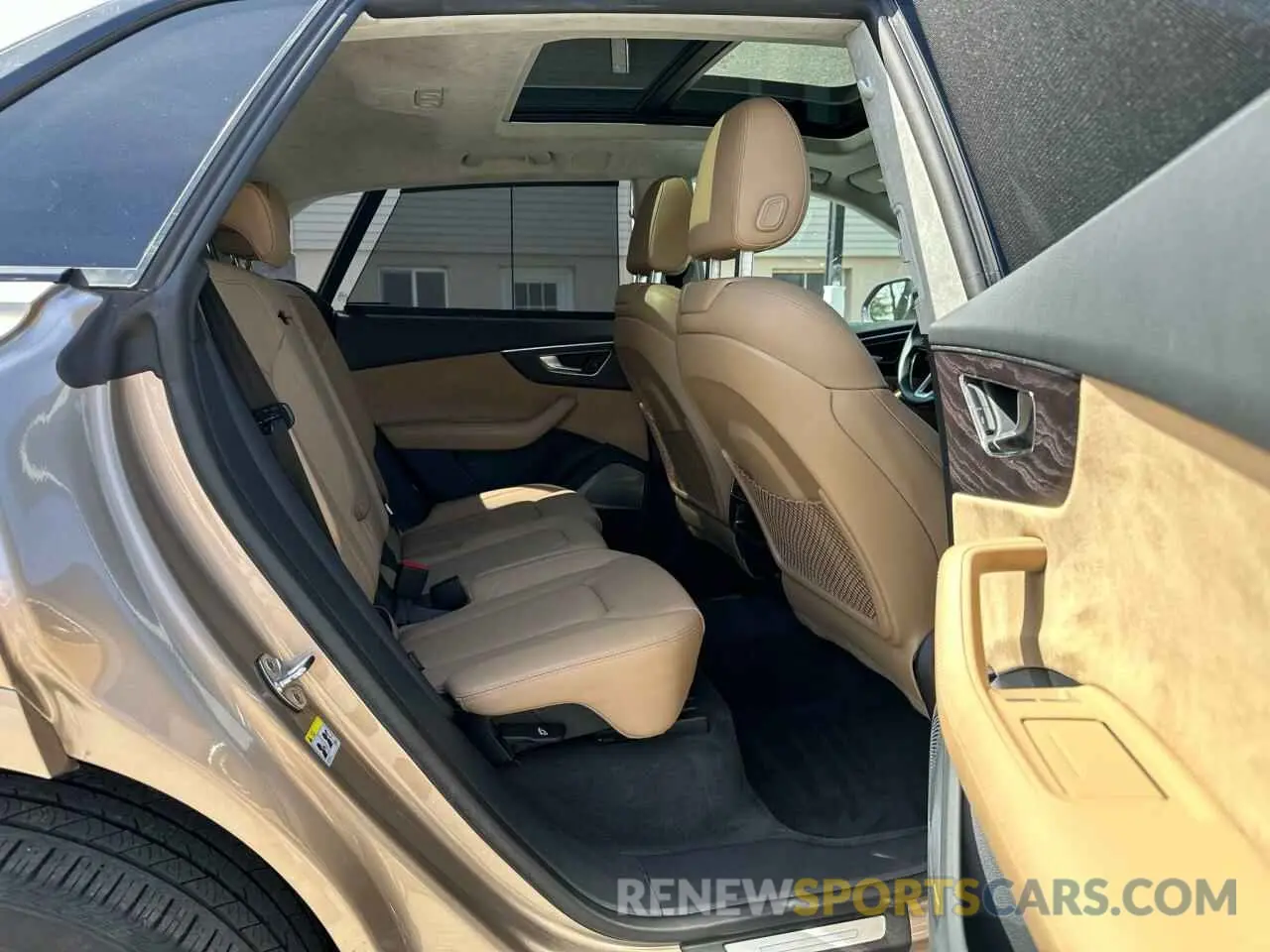 9 Photograph of a damaged car WA1FVBF18KD015892 AUDI Q8 2019