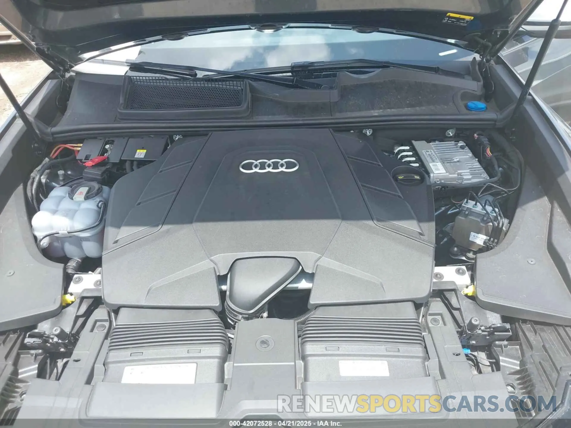 10 Фотография поврежденного автомобиля WA1EVAF15LD015114 AUDI Q8 2020