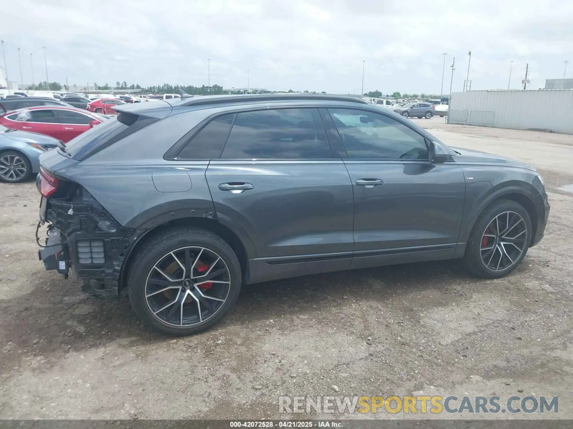 14 Фотография поврежденного автомобиля WA1EVAF15LD015114 AUDI Q8 2020
