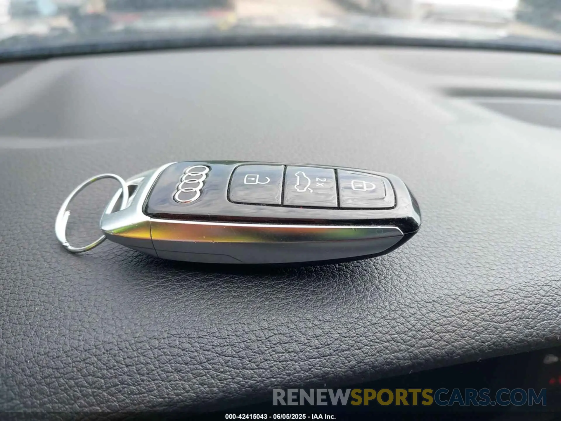11 Фотография поврежденного автомобиля WA1EVBF17LD019171 AUDI Q8 2020