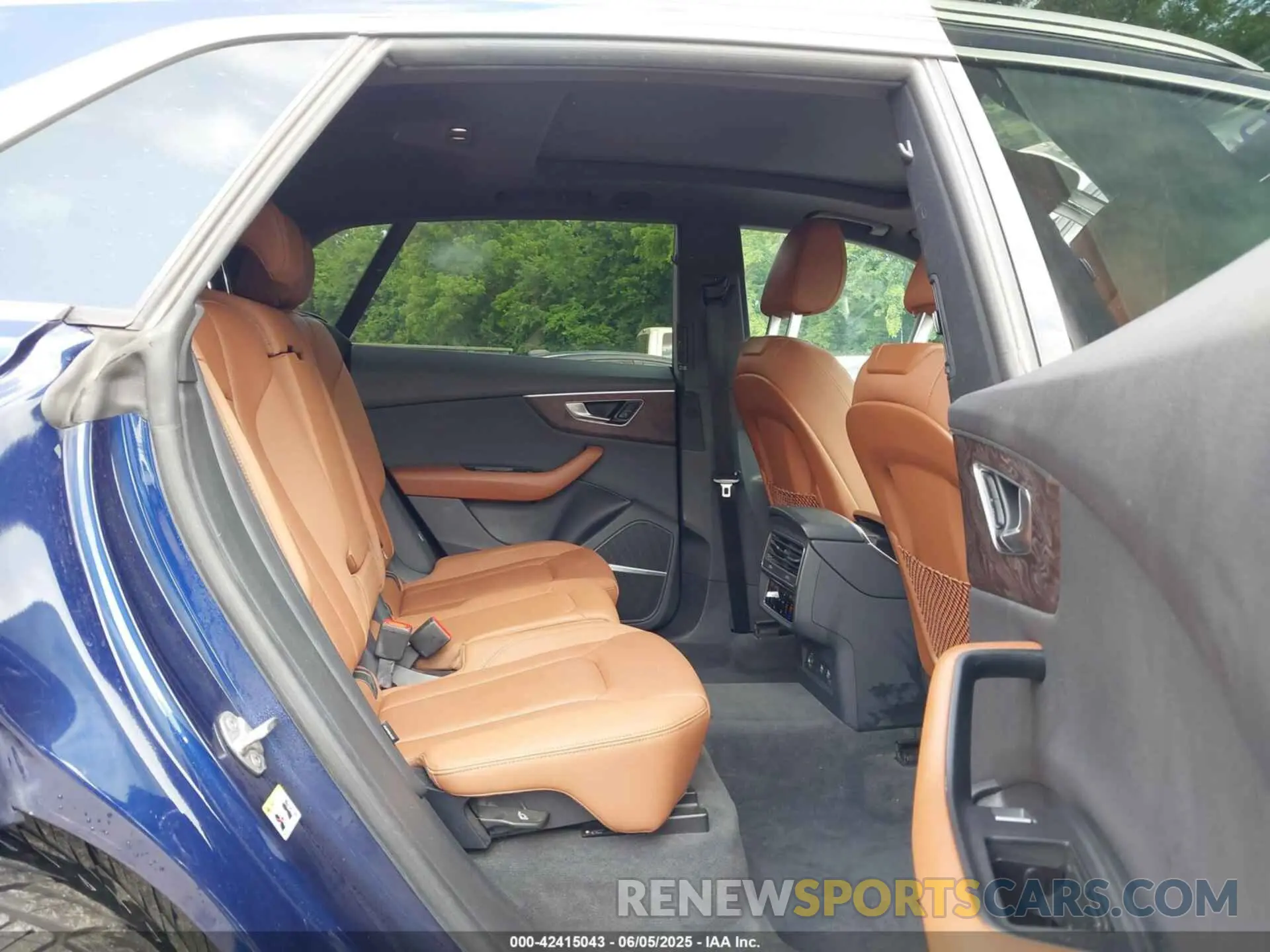 8 Фотография поврежденного автомобиля WA1EVBF17LD019171 AUDI Q8 2020