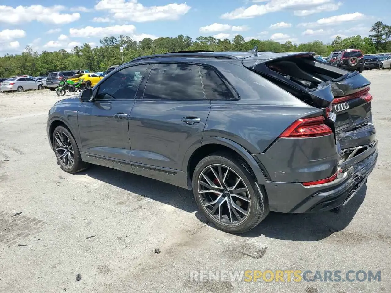 2 Фотография поврежденного автомобиля WA1FVAF10LD015381 AUDI Q8 2020