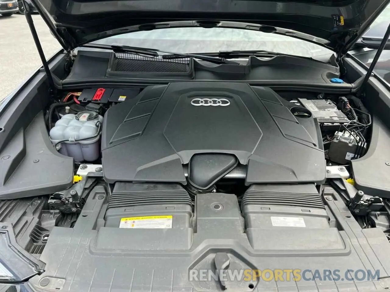 7 Photograph of a damaged car WA1FVAF19LD004623 AUDI Q8 2020