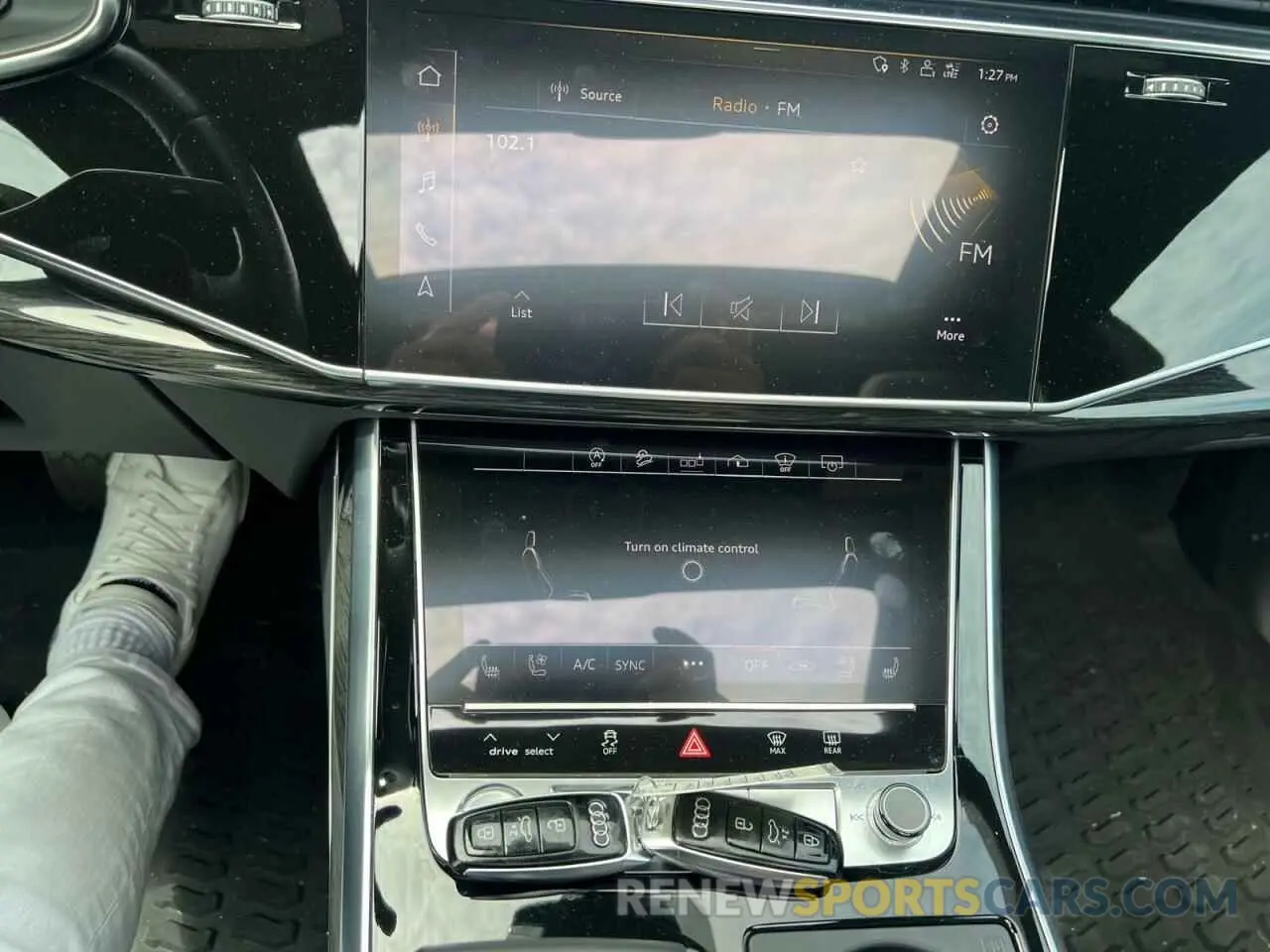 9 Photograph of a damaged car WA1FVAF19LD004623 AUDI Q8 2020