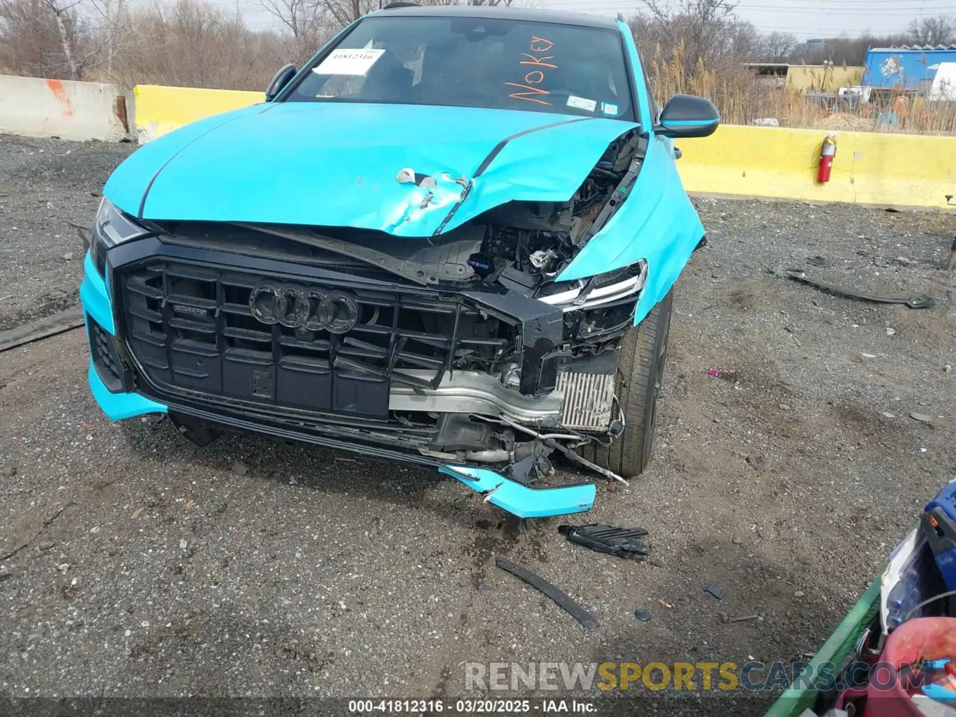 6 Photograph of a damaged car WA1AVAF11MD003462 AUDI Q8 2021