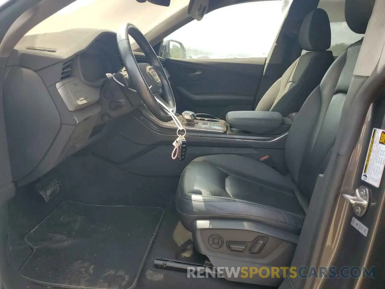 7 Photograph of a damaged car WA1AVAF14MD022412 AUDI Q8 2021