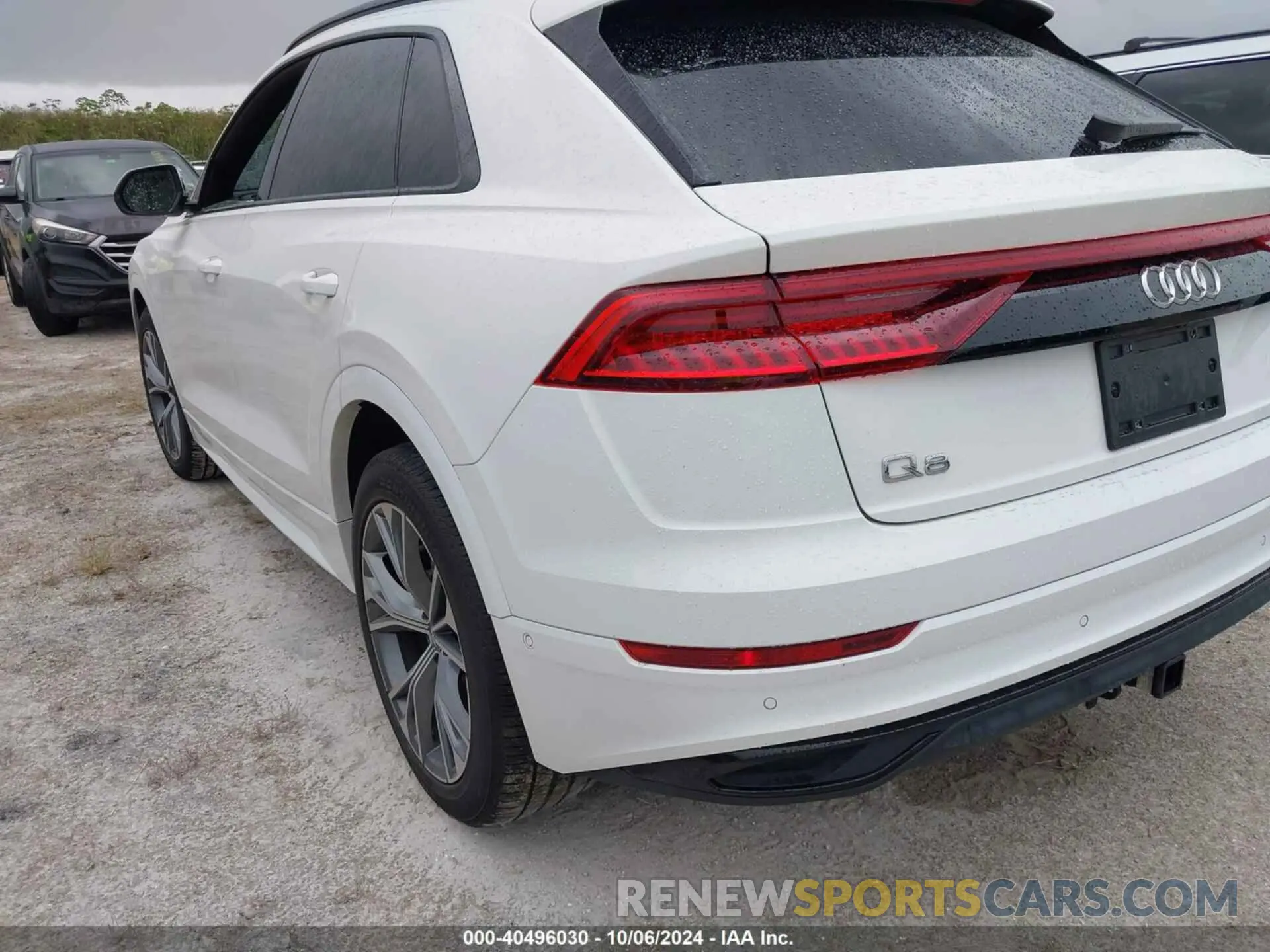3 Photograph of a damaged car WA1AVAF18MD001370 AUDI Q8 2021