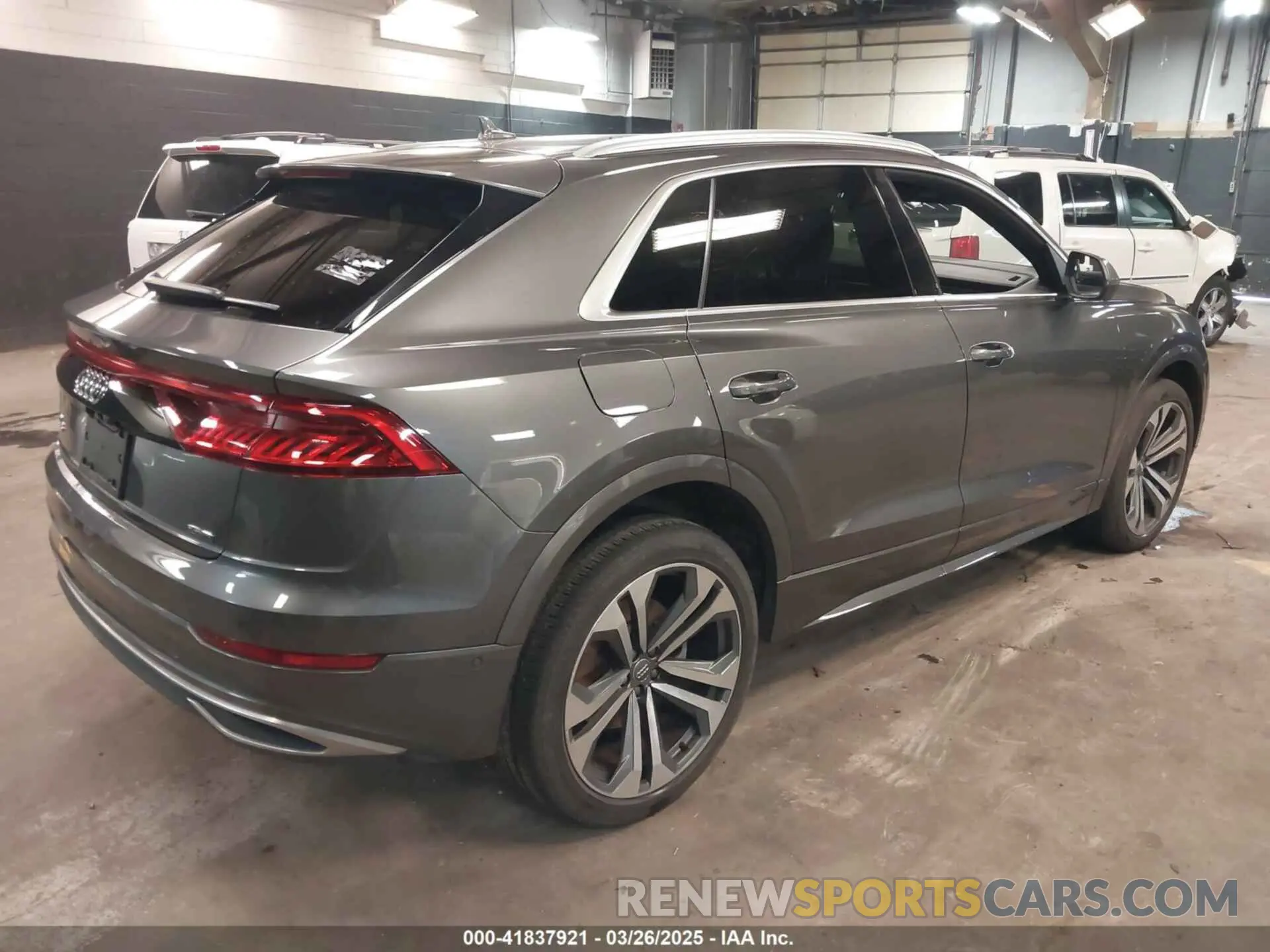4 Photograph of a damaged car WA1BVAF18MD002748 AUDI Q8 2021