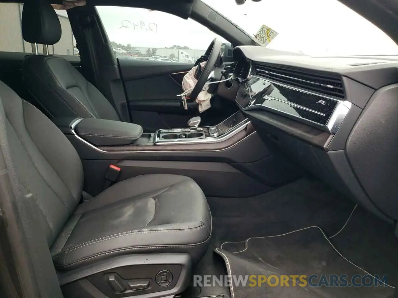 5 Photograph of a damaged car WA1EVAF10MD028080 AUDI Q8 2021