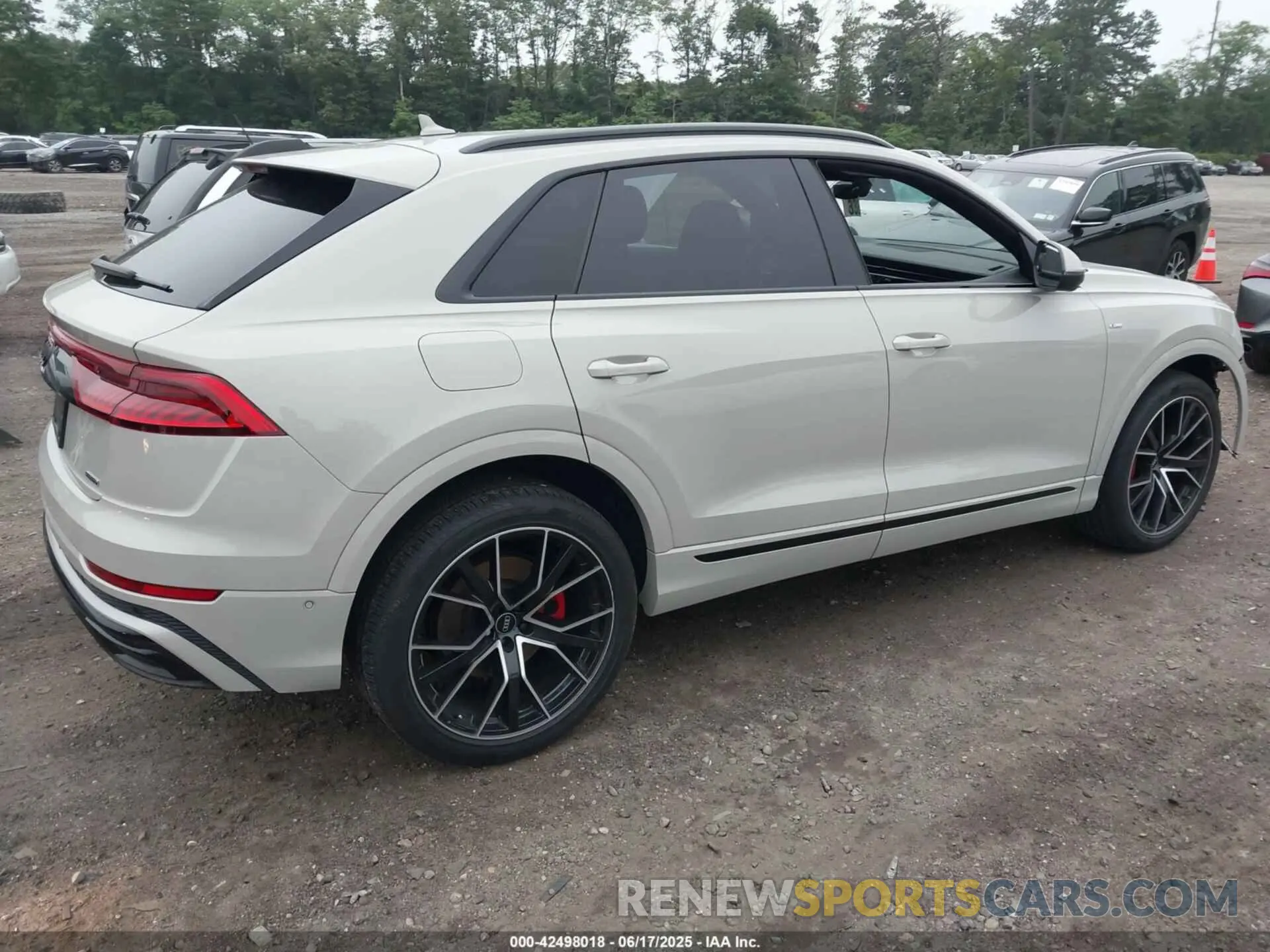 4 Фотография поврежденного автомобиля WA1EVAF11MD009912 AUDI Q8 2021