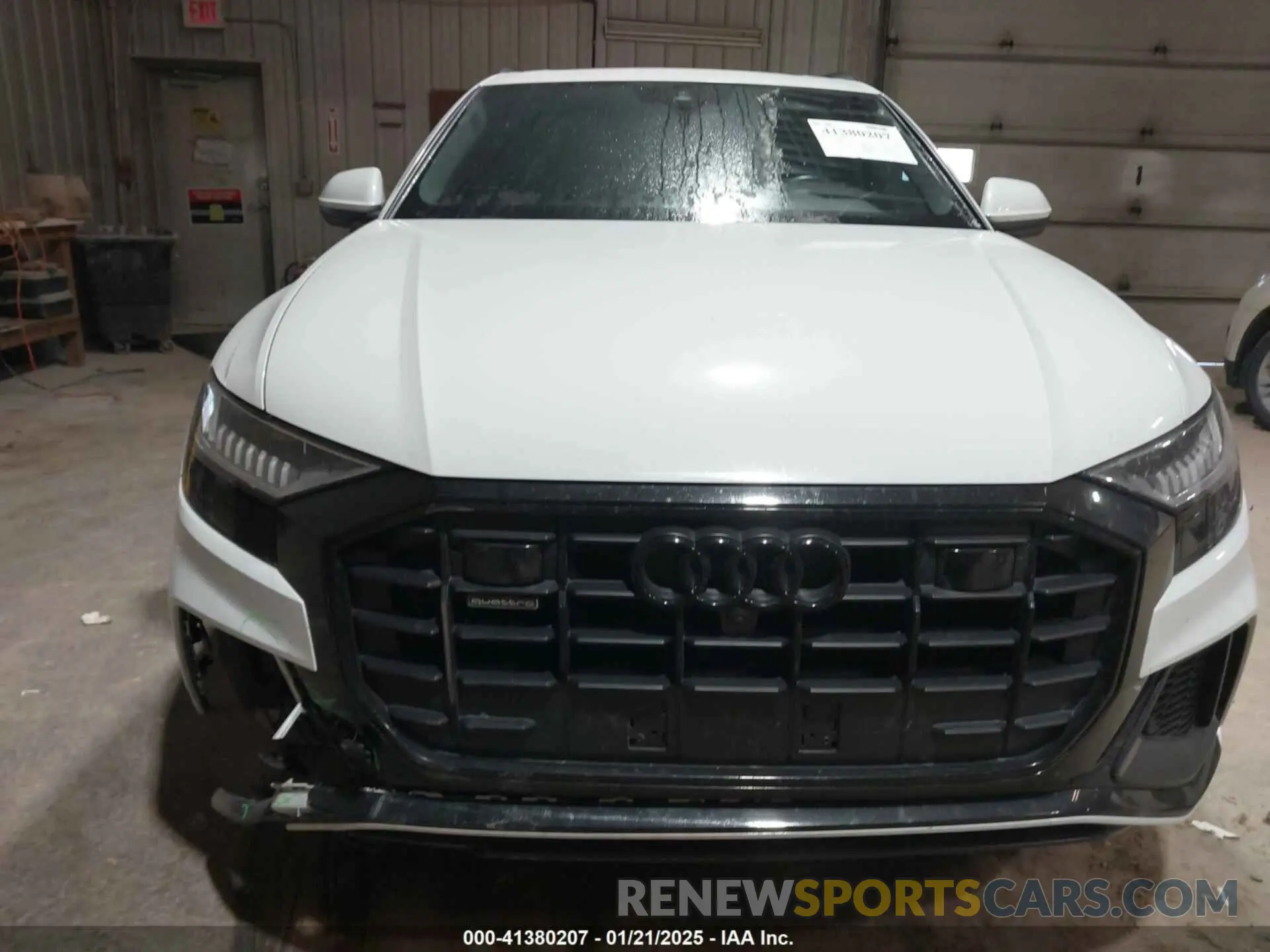 12 Photograph of a damaged car WA1EVAF11MD013975 AUDI Q8 2021