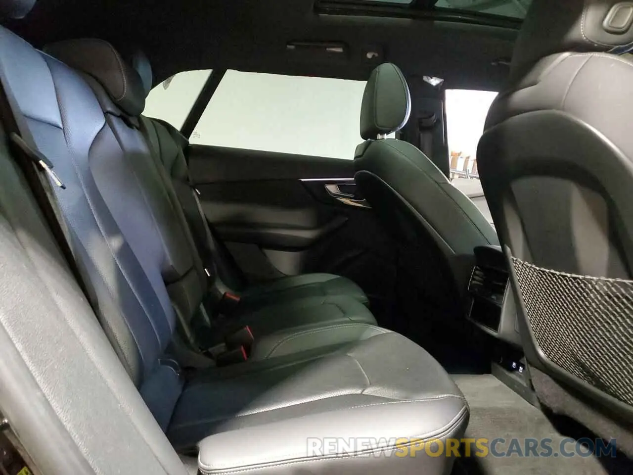 11 Photograph of a damaged car WA1EVAF12MD002421 AUDI Q8 2021