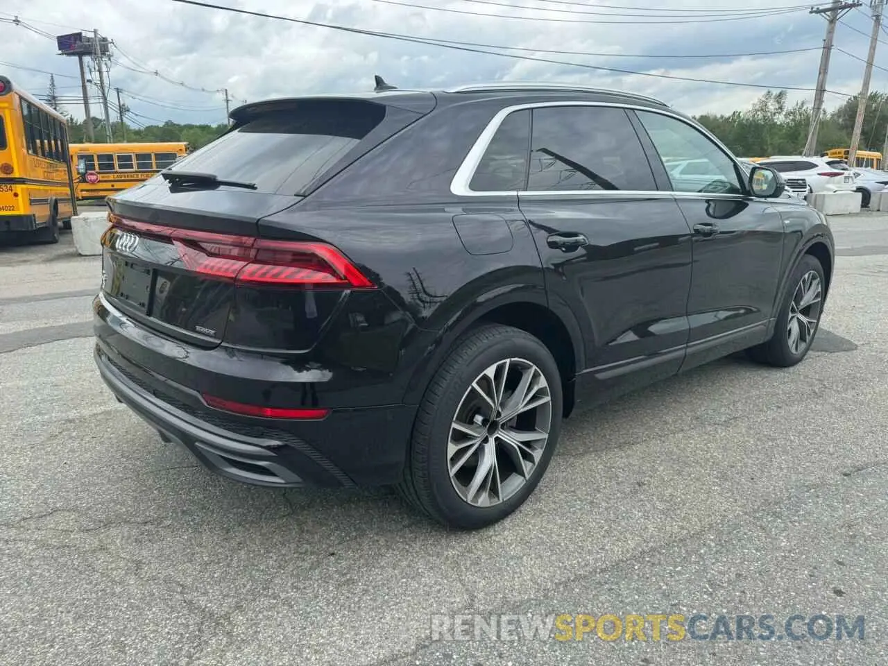 4 Фотография поврежденного автомобиля WA1EVAF12MD009515 AUDI Q8 2021