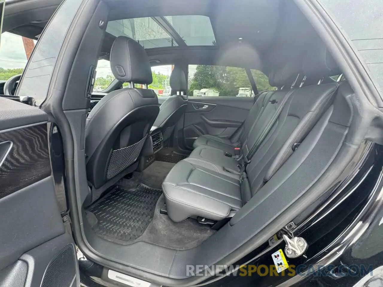 6 Фотография поврежденного автомобиля WA1EVAF12MD009515 AUDI Q8 2021