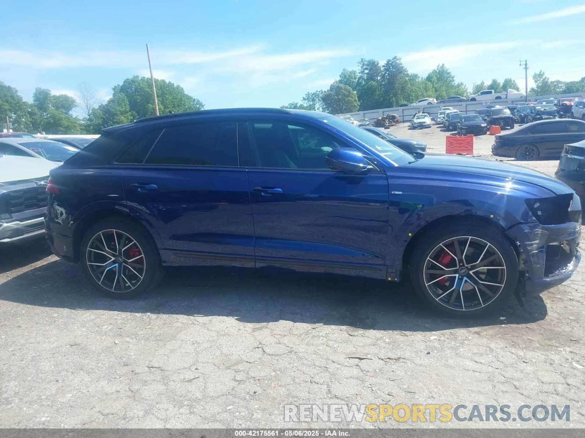 13 Photograph of a damaged car WA1EVAF12MD032292 AUDI Q8 2021