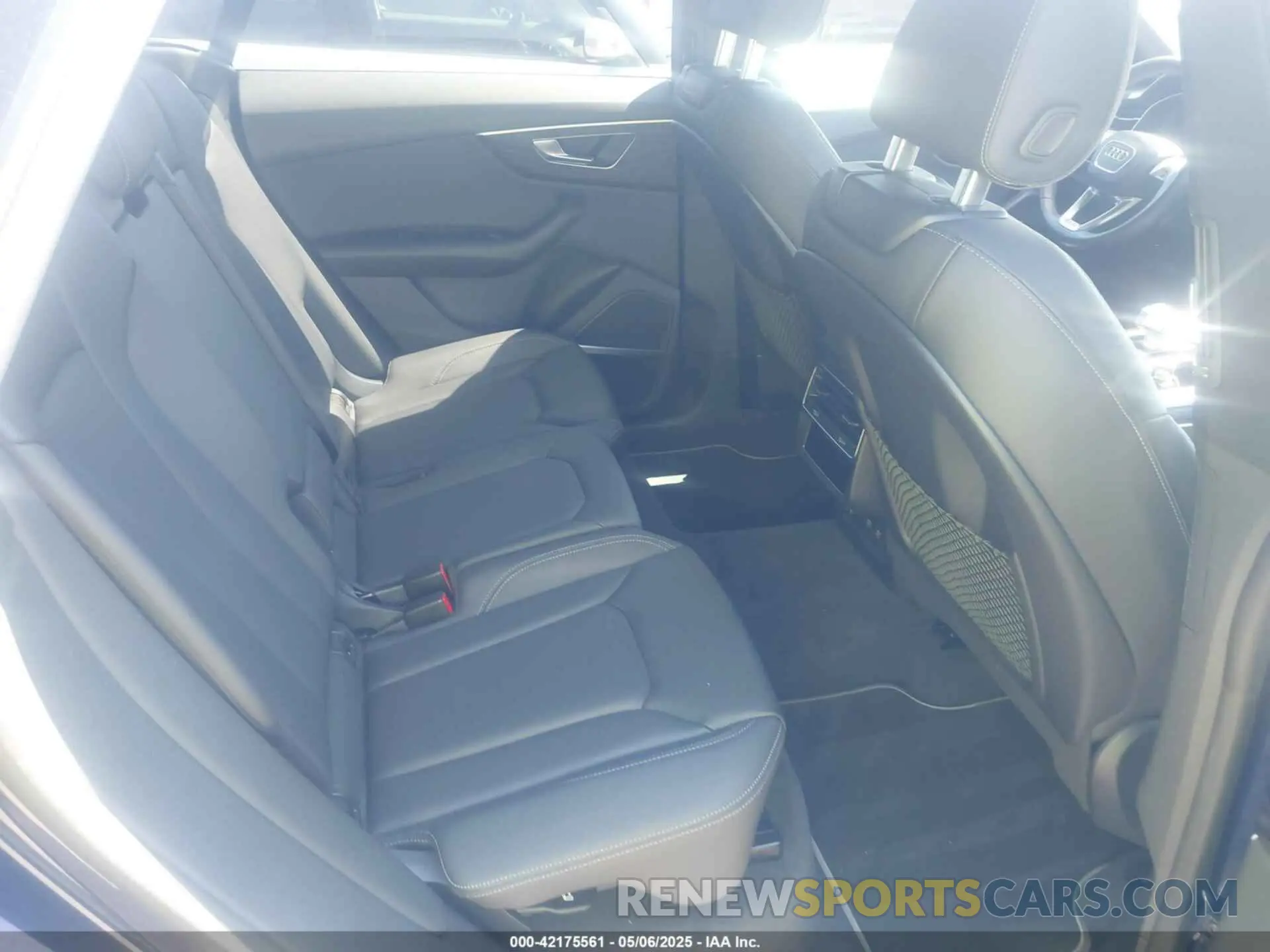 8 Photograph of a damaged car WA1EVAF12MD032292 AUDI Q8 2021
