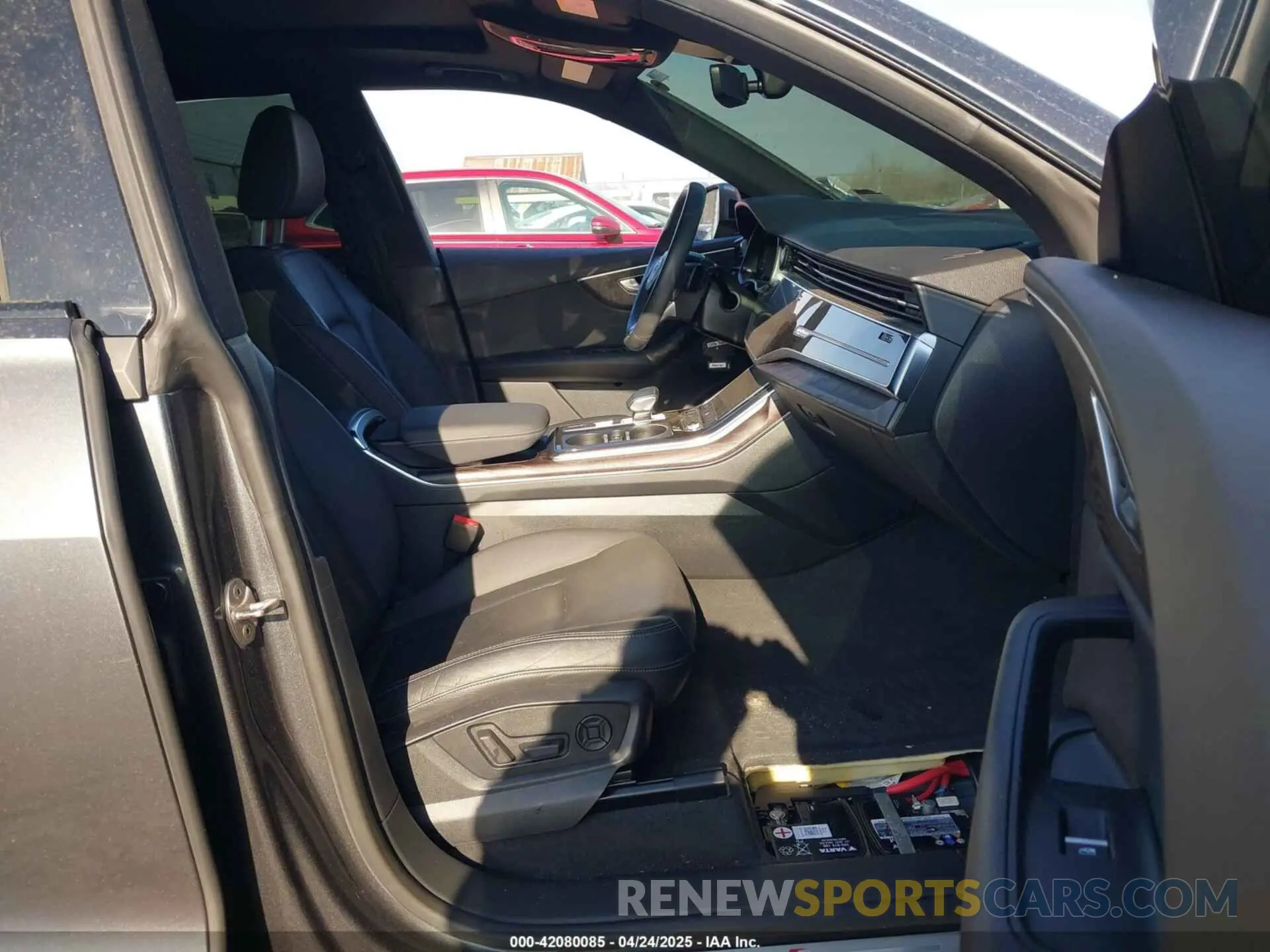 5 Фотография поврежденного автомобиля WA1EVAF14MD014781 AUDI Q8 2021