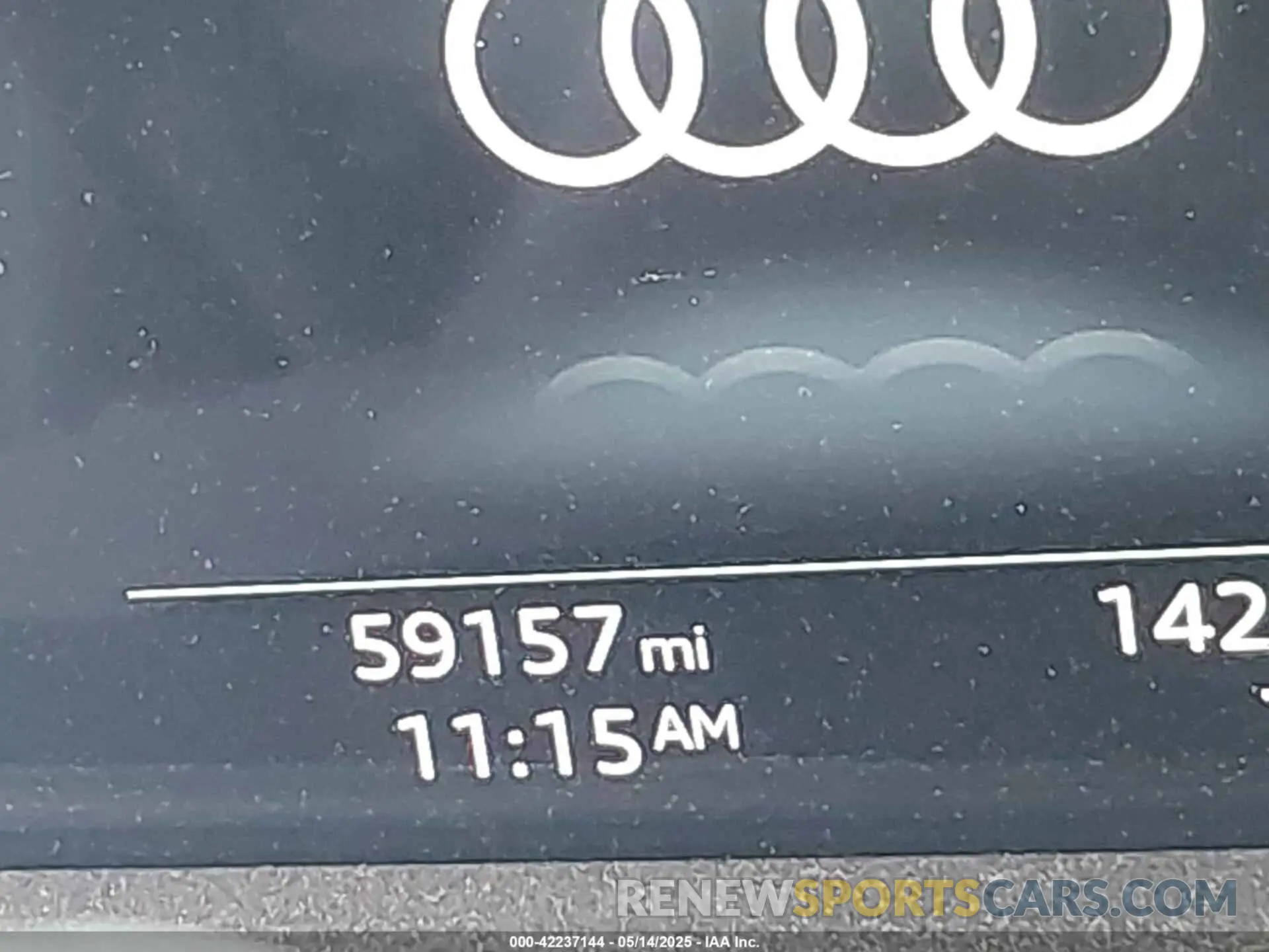 15 Photograph of a damaged car WA1EVAF14MD036327 AUDI Q8 2021