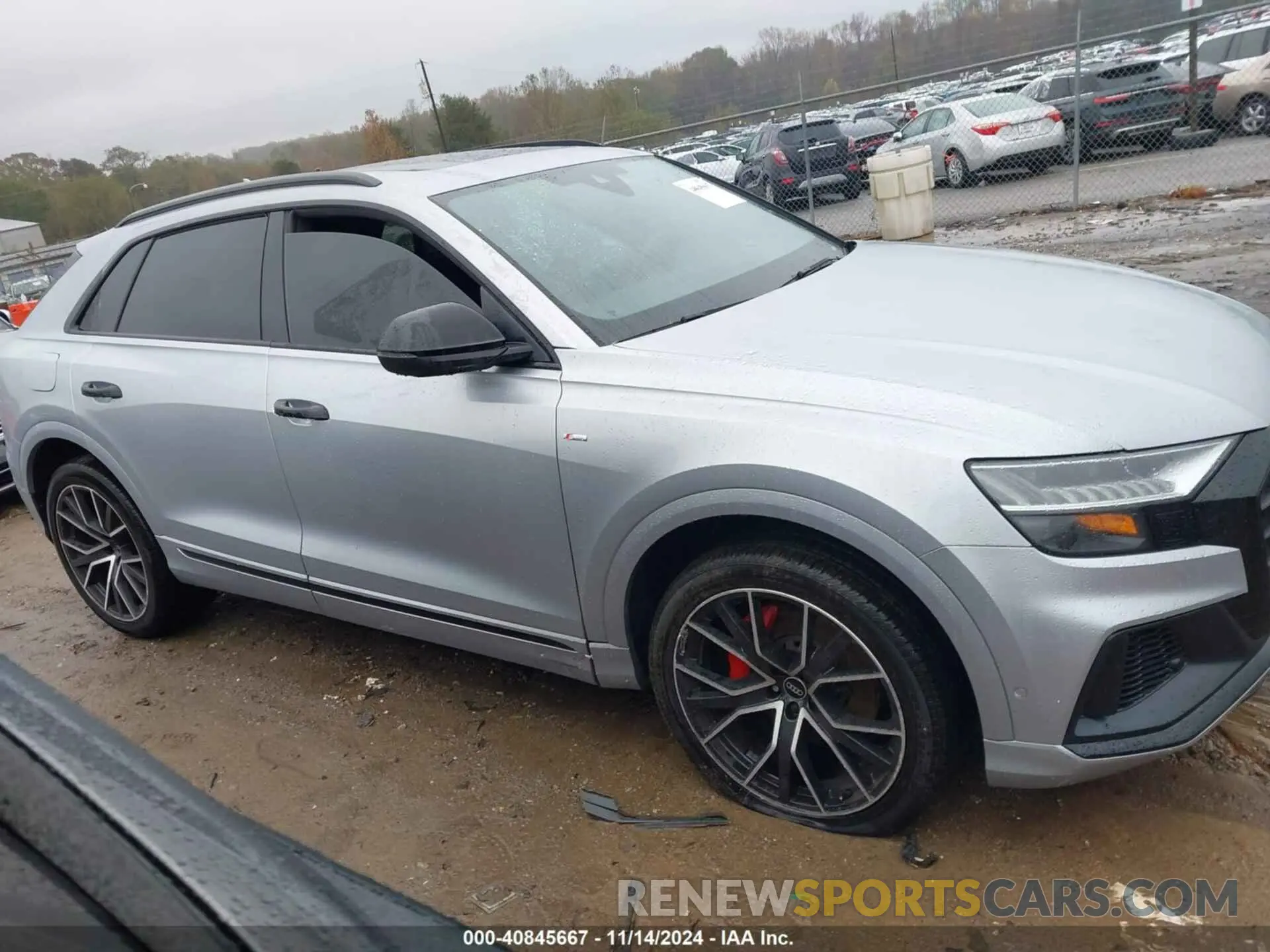12 Фотография поврежденного автомобиля WA1EVAF15MD036806 AUDI Q8 2021