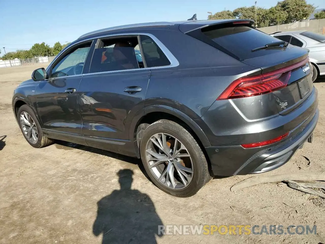 2 Фотография поврежденного автомобиля WA1EVAF16MD003507 AUDI Q8 2021