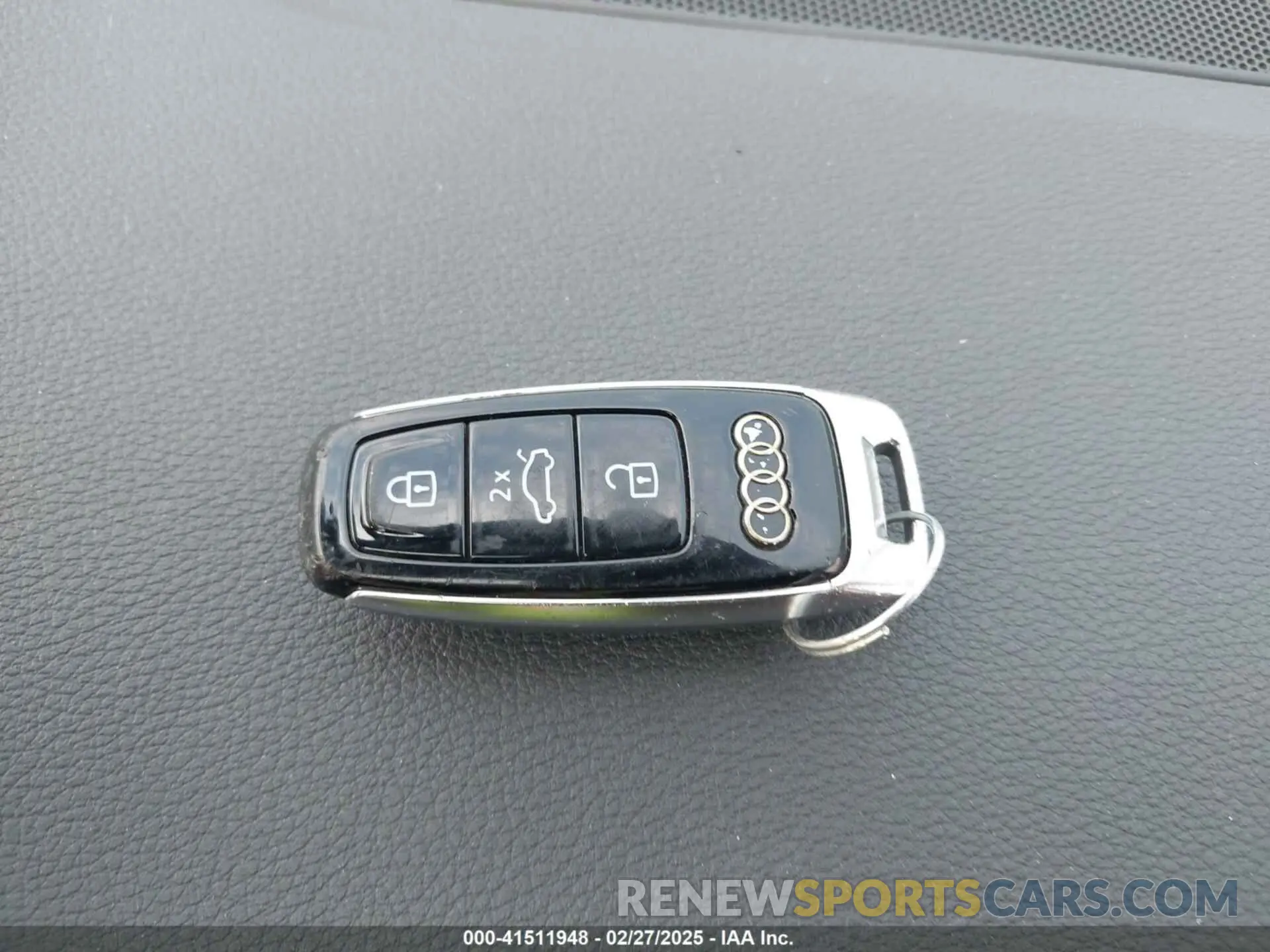 11 Photograph of a damaged car WA1EVAF17MD007971 AUDI Q8 2021