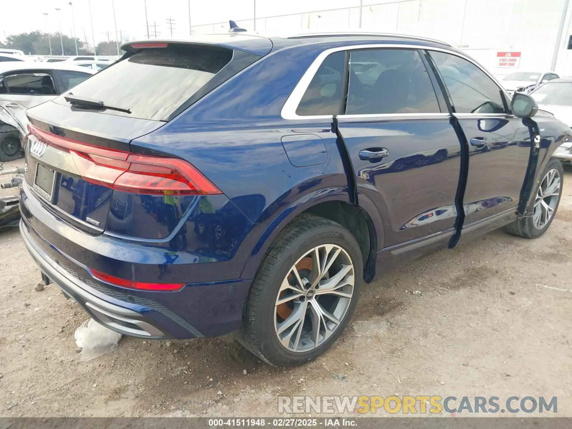 4 Photograph of a damaged car WA1EVAF17MD007971 AUDI Q8 2021