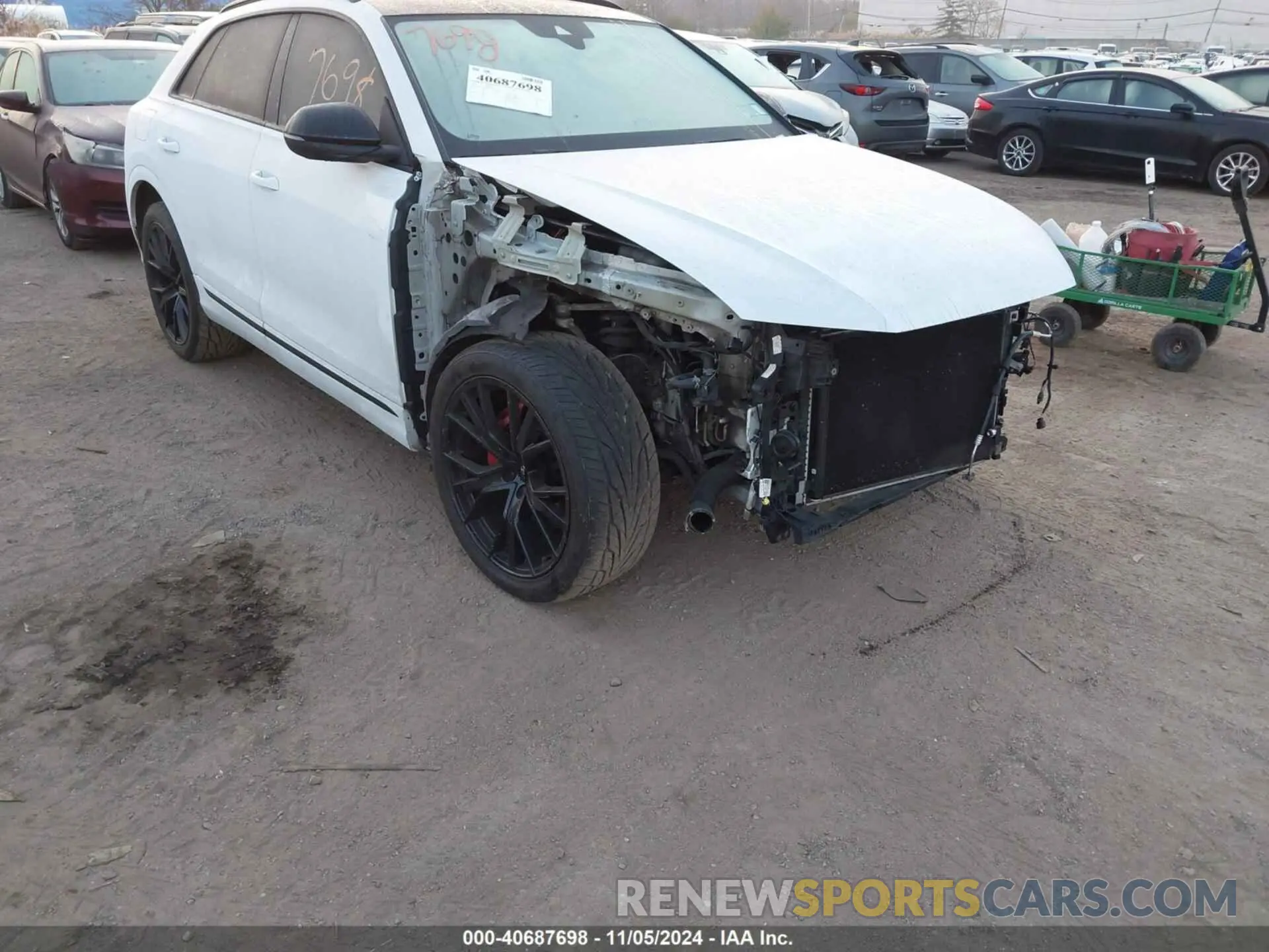 1 Photograph of a damaged car WA1EVAF1XMD003817 AUDI Q8 2021