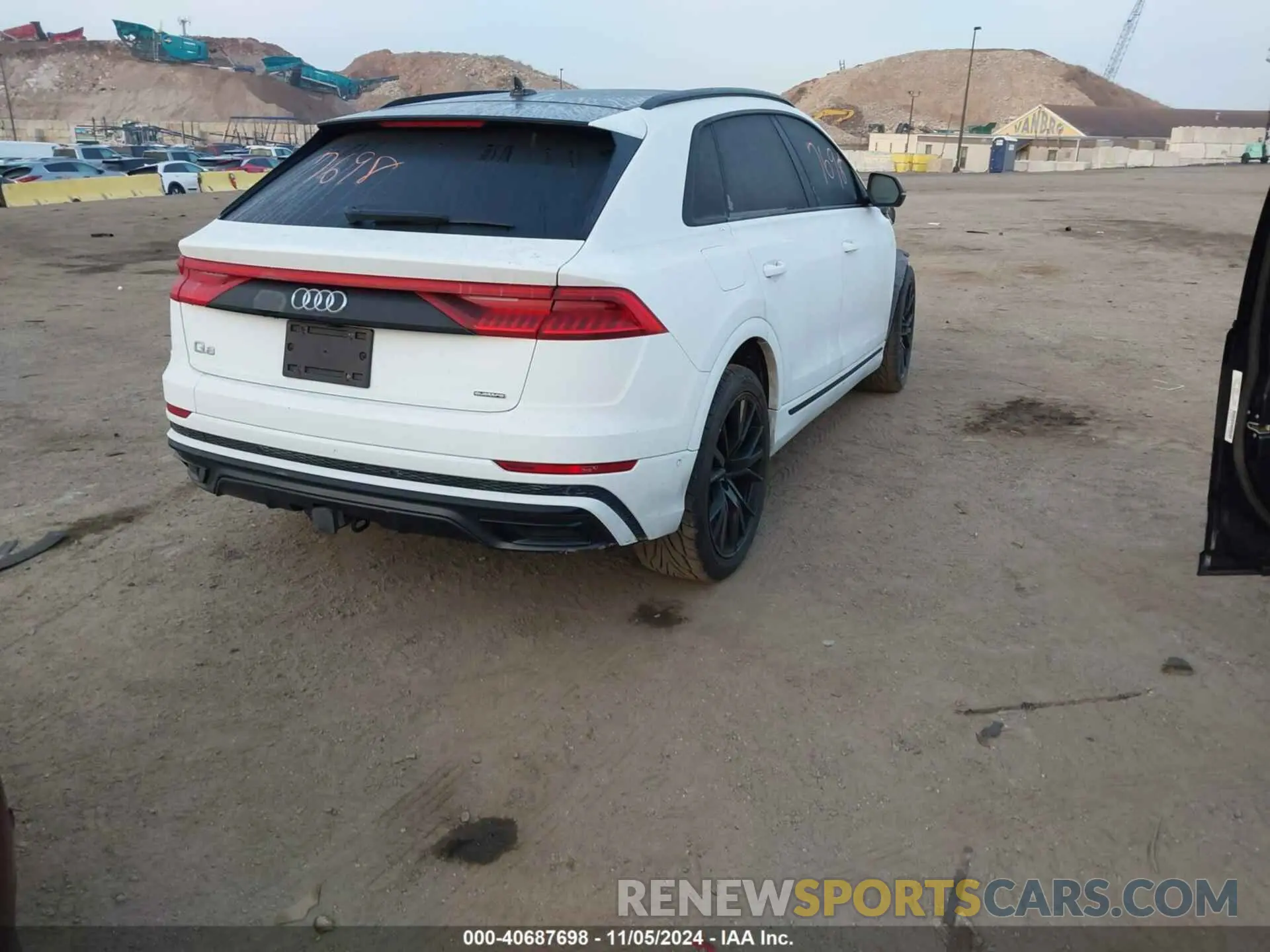 4 Photograph of a damaged car WA1EVAF1XMD003817 AUDI Q8 2021