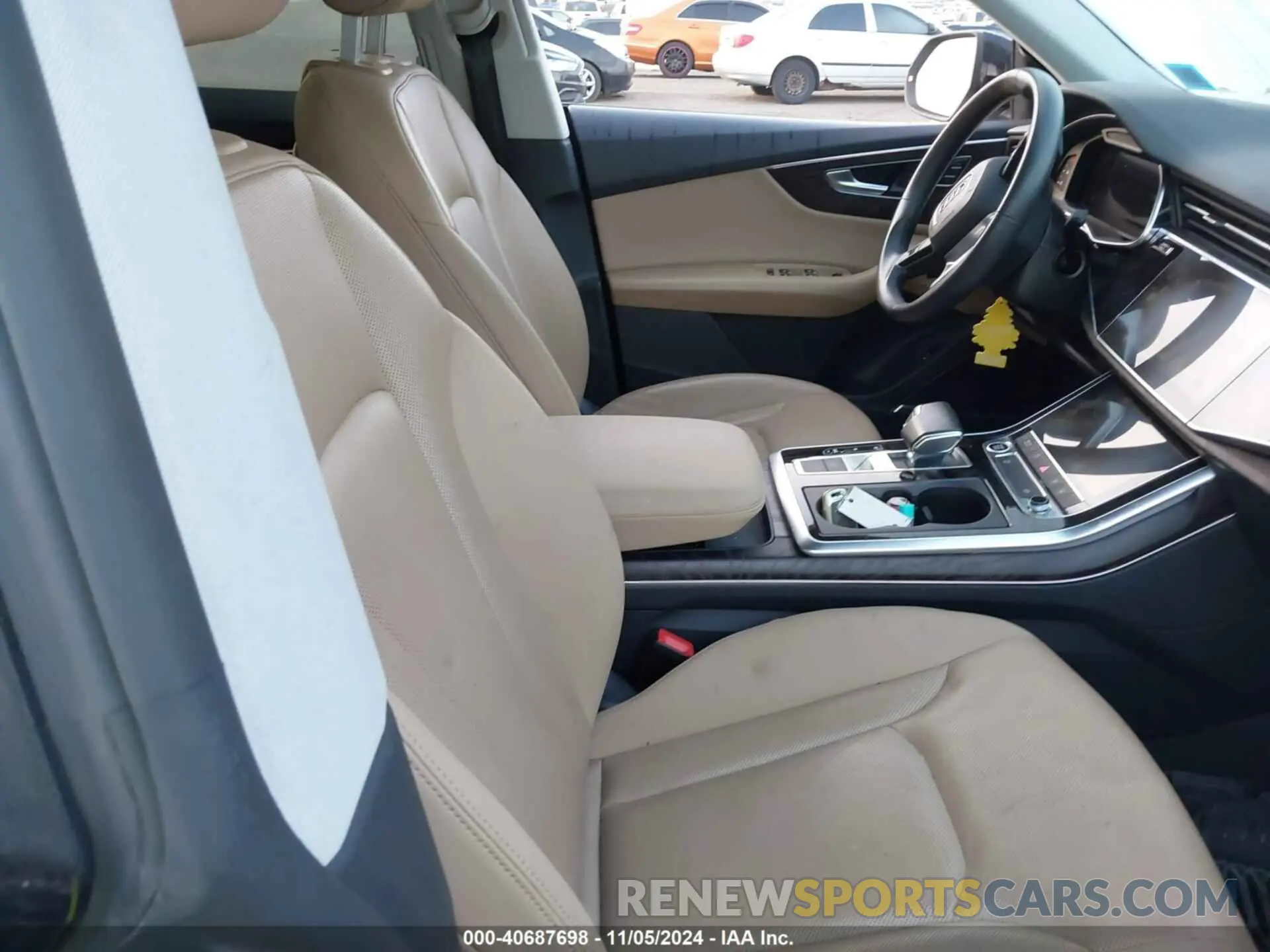 5 Photograph of a damaged car WA1EVAF1XMD003817 AUDI Q8 2021