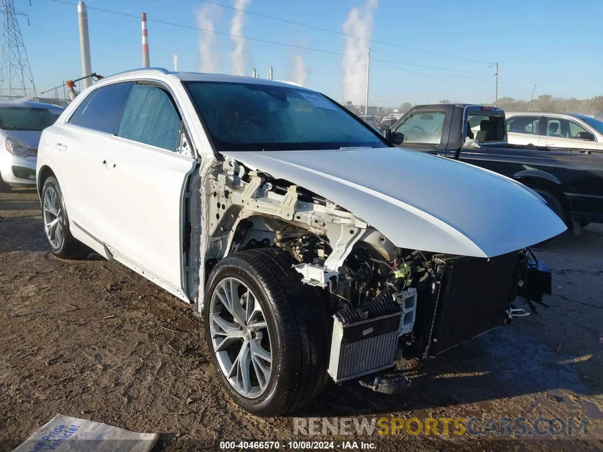 1 Photograph of a damaged car WA1FVAF15MD002109 AUDI Q8 2021