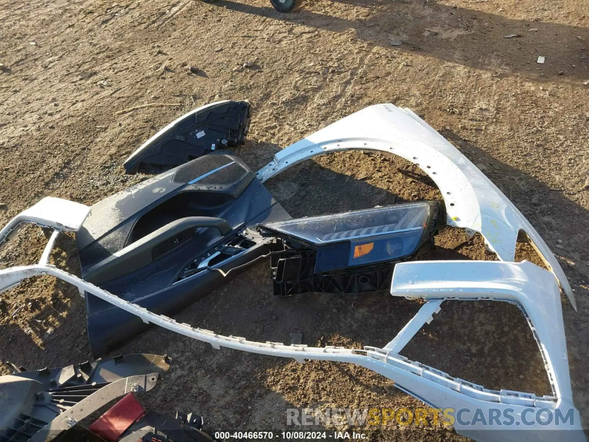 12 Photograph of a damaged car WA1FVAF15MD002109 AUDI Q8 2021