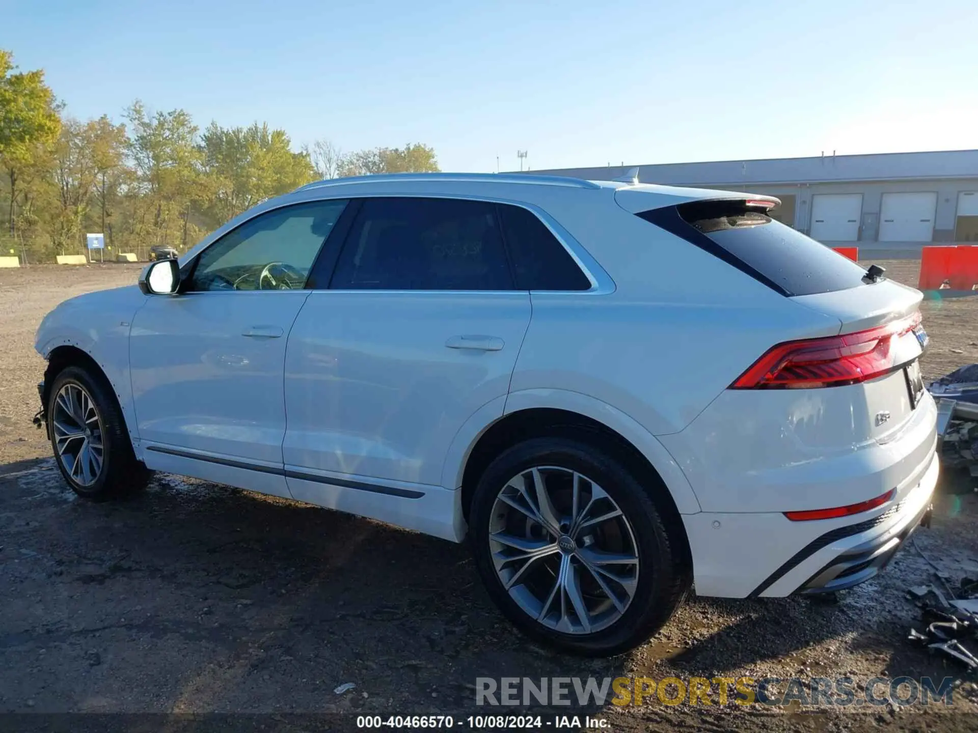 15 Photograph of a damaged car WA1FVAF15MD002109 AUDI Q8 2021