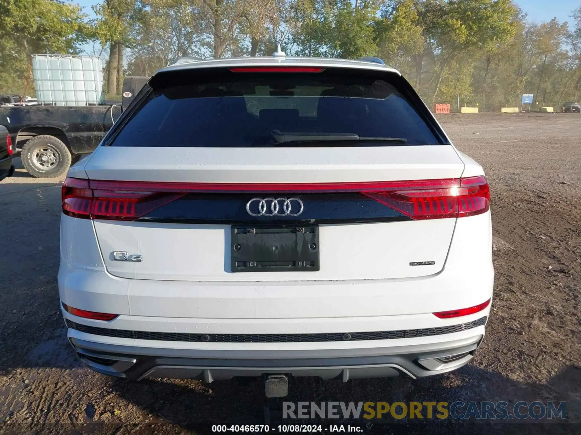 17 Photograph of a damaged car WA1FVAF15MD002109 AUDI Q8 2021