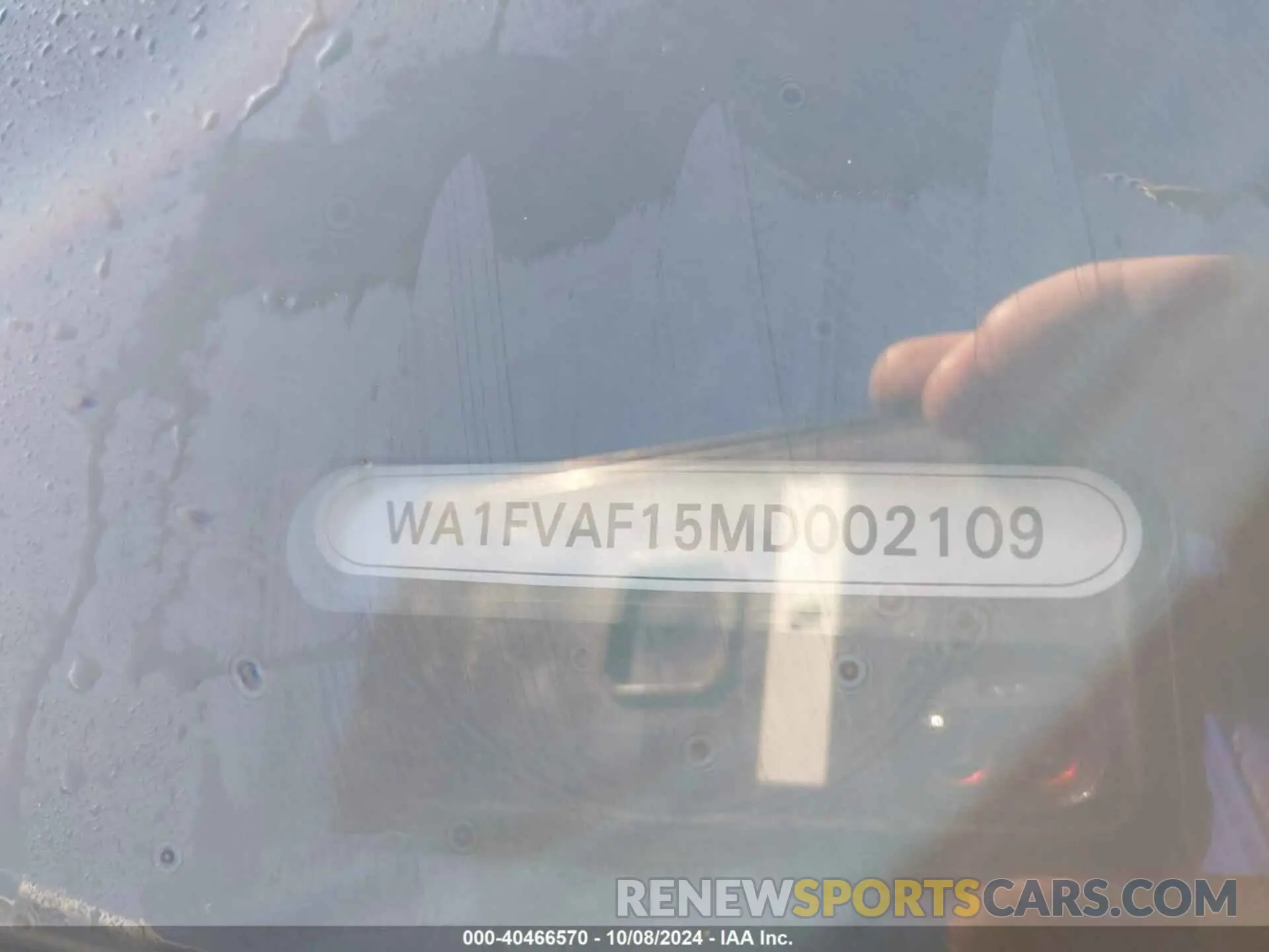 9 Photograph of a damaged car WA1FVAF15MD002109 AUDI Q8 2021