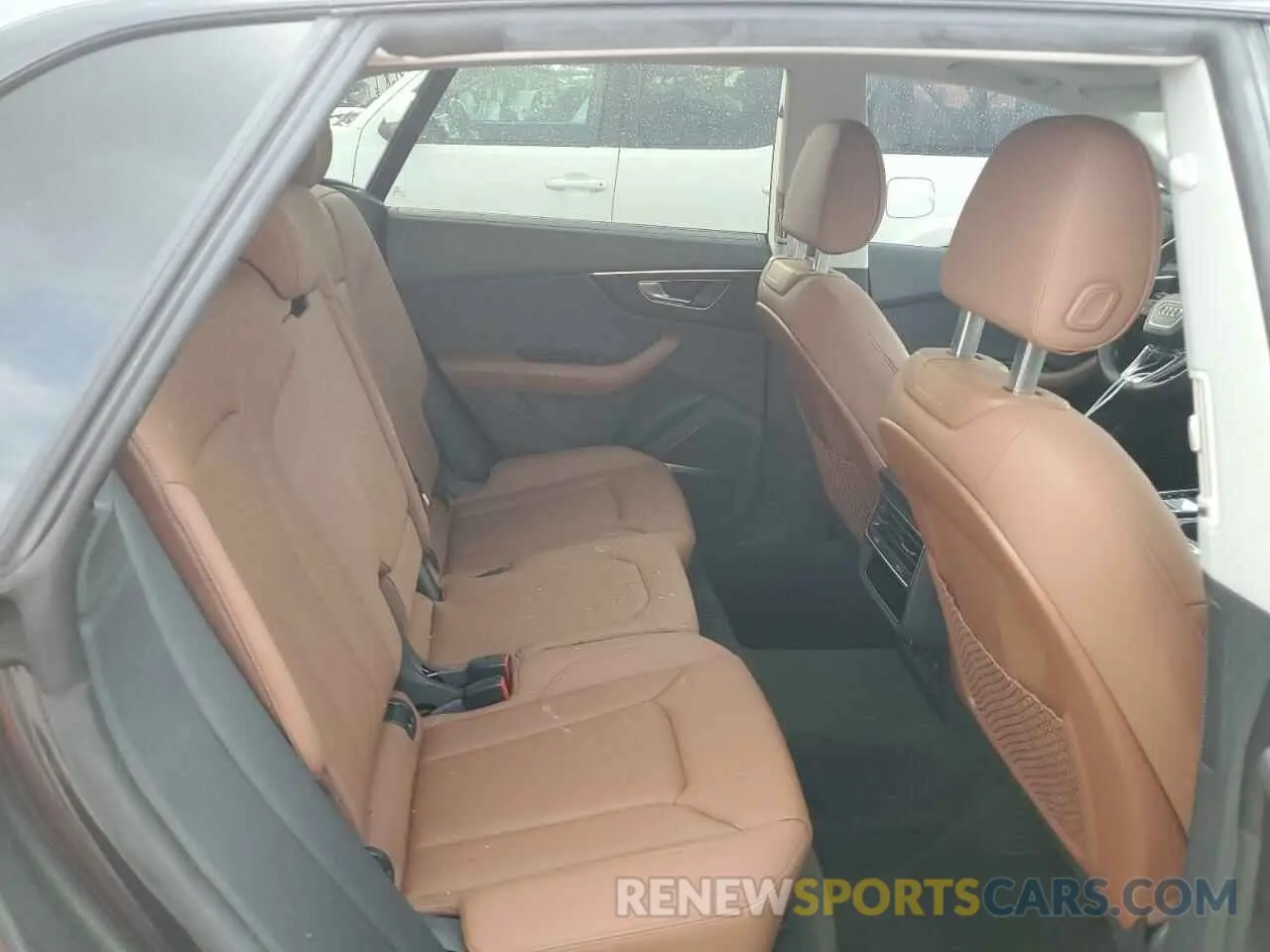 11 Фотография поврежденного автомобиля WA1FVAF19MD012142 AUDI Q8 2021